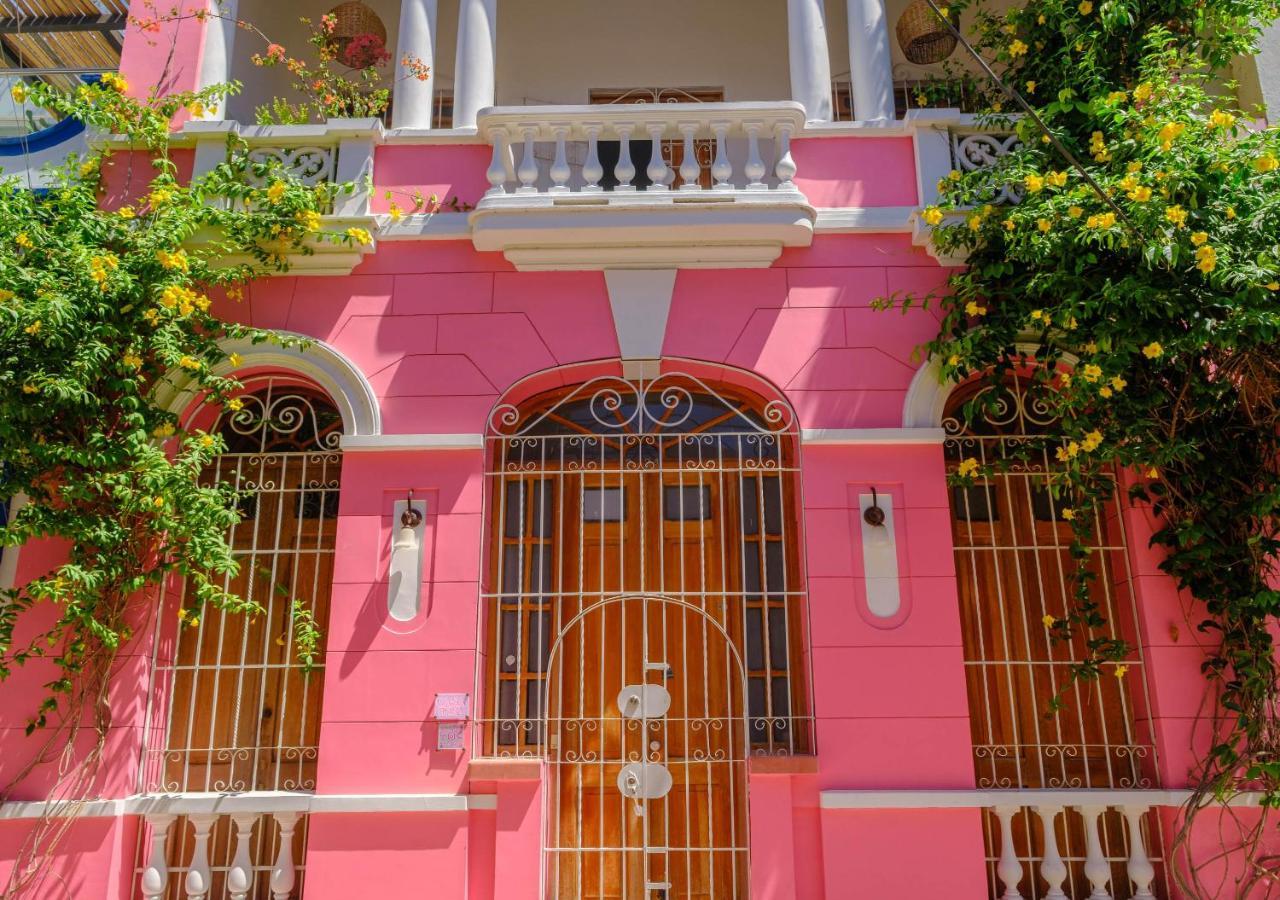 Casa Rosa - Alma Hotels Santa Marta  Buitenkant foto